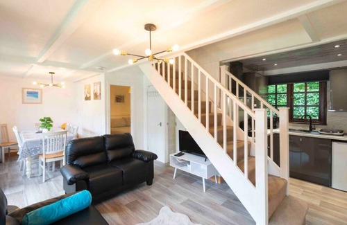 Saint Erth Praze House | Kynance Cottage, Recently Renovated, 5 Star