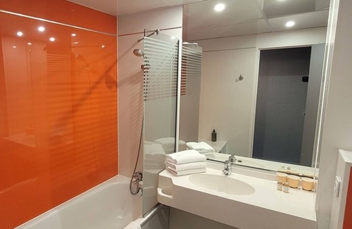 Dardilly Hotel | Kyriad Direct Lyon Nord - Dardilly