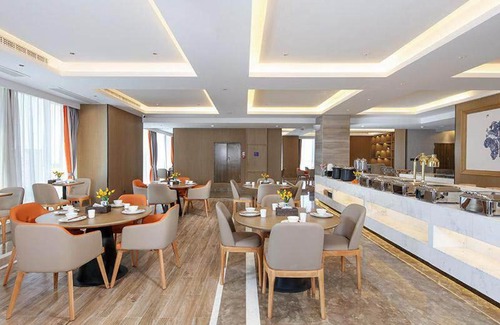 Yanjiang District Hotel | Kyriad Marvelous Hotel Ziyang North Railway Station