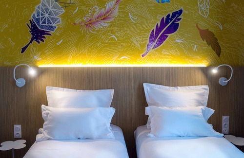 Poulainville Hotel | Kyriad Prestige Amiens Poulainville Hotel and SPA