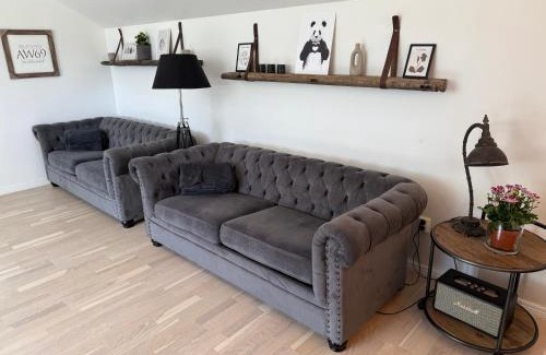 Farjestaden Apartment | Lägenhet ovanför stall
