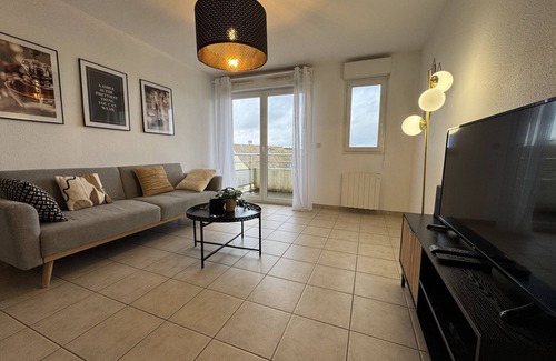 Pin - Vert Galant Apartment | L'échappée Belle - 5pers - Wi-Fi - Rêve au Mans