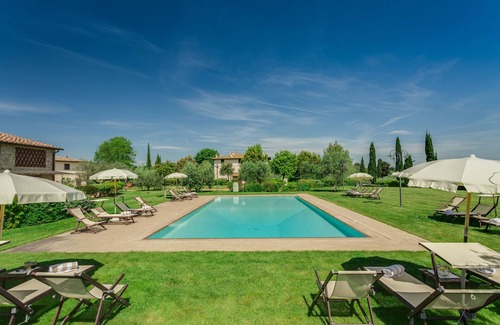 San Pietro in Bossolo Apartment | L'Aia, two bedrooms apartment in the Chianti area with A/C and swimming pool