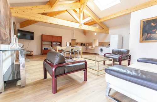 Aureilhan Apartment | L'Airial de Darricau for 6 in a magnificent forest park on the edge of the lake