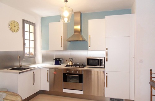 Cotignac Apartment | L'Appart, charm and confort