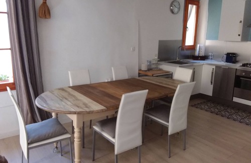 Cotignac Apartment | L'Appart, charm and confort