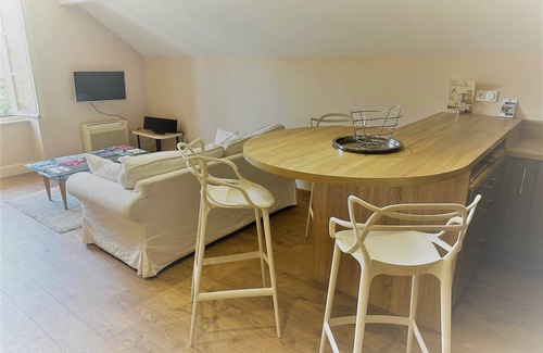 Marssac-sur-Tarn House | L'Appart', charming gite on the 2nd floor of the chateau