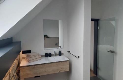 Eynatten Apartment | L'Appart - New Appartement - Free Parking - Self Check-in - Terrasse