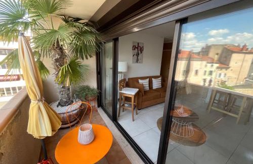 Issoire Apartment | L'appartement du bonheur - Volcans d'Auvergne
