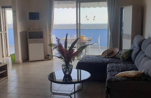 Riviere-Sens Apartment | L'Arbre aux Papillons, Marina de Rivières-Sens