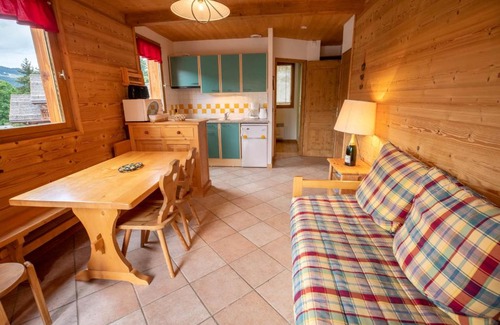 Meribel Village Apartment | L'Arlésienne Wifi Parking commun