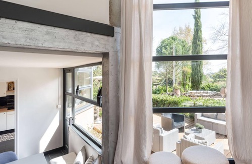 Saint-Didier-au-Mont-d'Or Villa | L'atelier - Charming House with swimming pool and garden