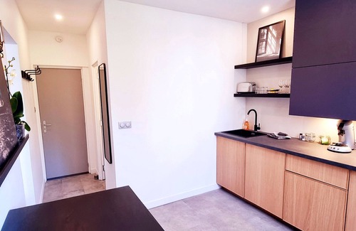 Cote Ouest Ormeaux Apartment | L'atelier du Photographe - 5 min Plage/Centre Ville - Design & Confort !