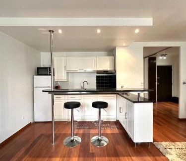 Garches Apartment | L'ATHOS - Appartement équipé - Entre Paris et Versailles - Haut débit
