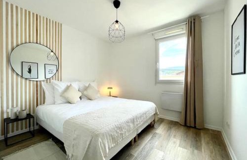 Bellegarde-sur-Valserine Apartment | L’attique - Standing et Terrasse au centre-ville
