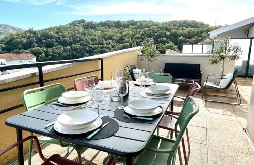 Bellegarde-sur-Valserine Apartment | L’attique - Standing et Terrasse au centre-ville