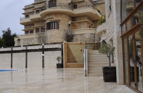 Deir al Qamar Hotel | L'auberge des Emirs