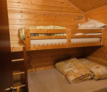 Saint-Santin-Cantales House | L'Auberge Saint Santin Cantales