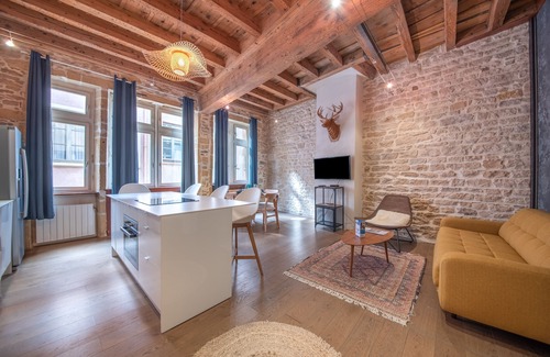 Old Lyon Apartment | L'Authentique - au cœur de Lyon