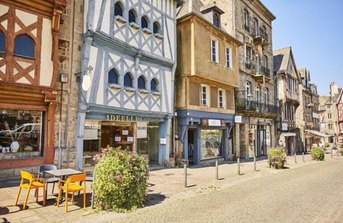 Guingamp House | "L'authentique", maison bretonne - Guingamp centre