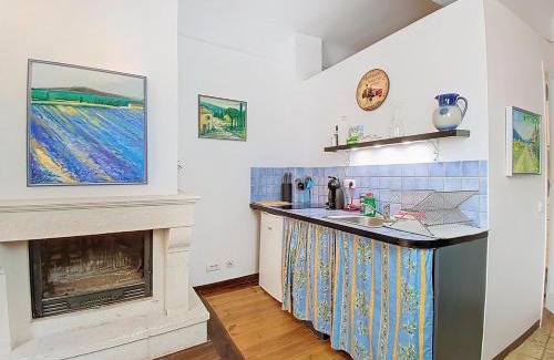 Cotignac Apartment | l'Azzuro, La Maison des Artistes, vue, Rooftop unique