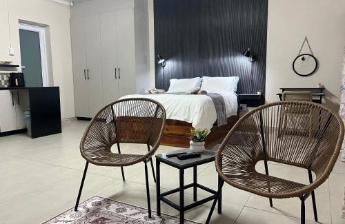 Klerksdorp House | L&C Cottage