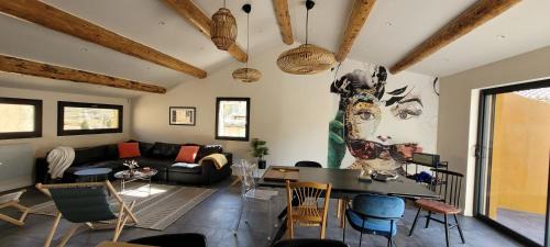 Villedieu House | L'ENTRE POTES - Maison de caractère climatisée avec garage