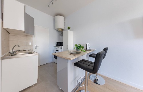 Clermont-Ferrand Apartment | L'Escale Clermontoise - studio 26m²