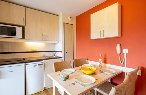 Cap Esterel Apartment | L'Esquinade (P3 315) by Interhome