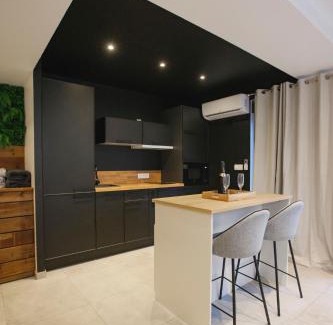 Fontaine-Notre-Dame Apartment | L'Hakuna - Suite & Spa
