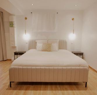 Fontaine-Notre-Dame Apartment | L'Hakuna - Suite & Spa