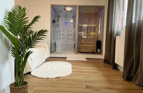 Sainte-Genevieve-des-Bois Apartment | L'harmonie d'Eden Harmony of Eden