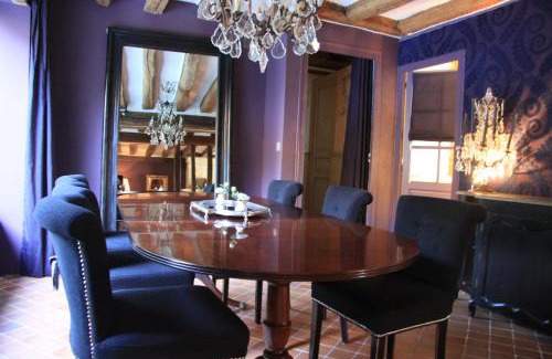 Rochefort-en-Yvelines Bed & Breakfast | L'Hibernie