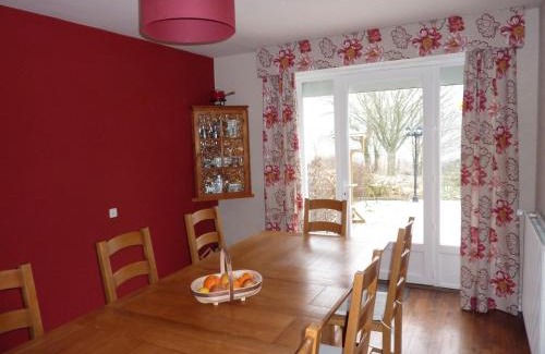 Saint-Mathieu Bed & Breakfast | L'Hirondelle Chambres d'Hotes