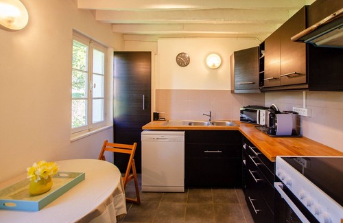 Varengeville-sur-Mer Apartment | L'If, ground floor flat in a beautiful house, close to the beach
