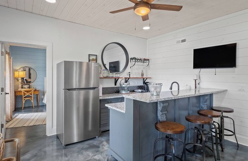Stoney Point Landing House | L&L Lodge: 6 BR, 5 BA in Double Springs, Sleeps 15
