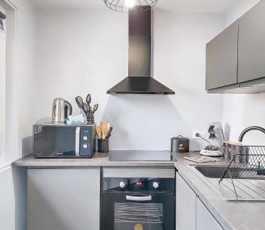 Oyonnax Apartment | L'oasis d'Anatole