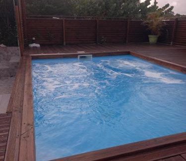 Grand-Bourg Apartment | L ombre du manguier