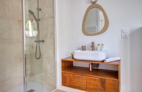 Saussenac Bed & Breakfast | L orée du bois