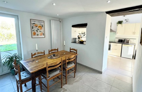 Pech-Luna House | L’Ostalet: a beautifully restored gîte near Mirepoix w/large heated pool