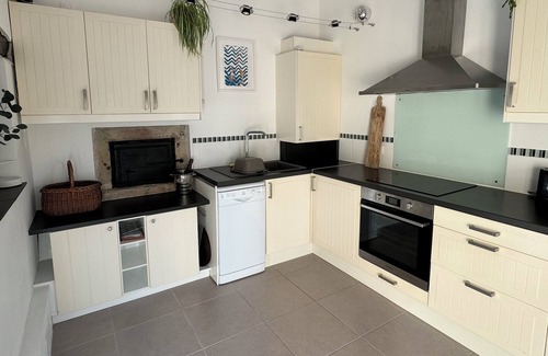 Pech-Luna House | L’Ostalet: a beautifully restored gîte near Mirepoix w/large heated pool