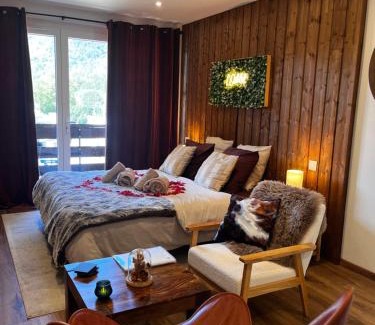 Ax-les-Thermes Apartment | L'Ostalet suite luxe Jacuzzi