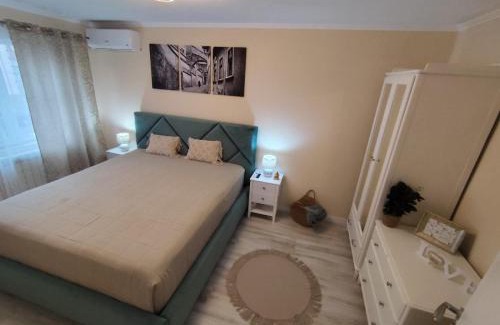 Otelu Rosu Apartment | L&R Favorit Apartment