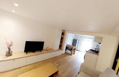 Huningue Apartment | L'underground - parking - jardin