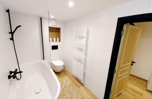 Huningue Apartment | L'underground - parking - jardin