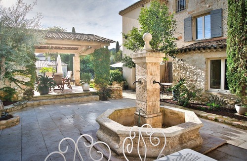 Blauzac Bed & Breakfast | L'uzétienne -Le Mas des Aires