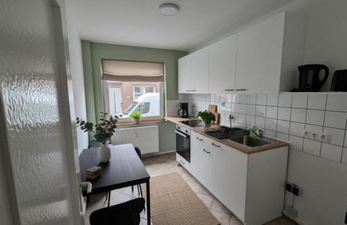 Geilenkirchen Apartment | L21-Apartment Geilenkirchen OT Teveren, 3 Zimmer, 6 Betten, Standardisierte Ausstattung, ideal für Reisende, Pendler, Familien