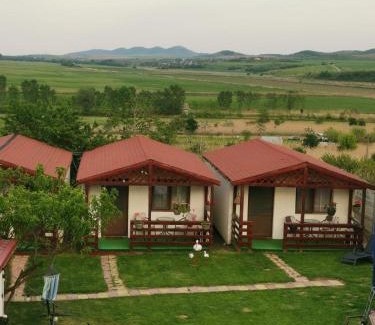 Nufaru House | La 3 Casute