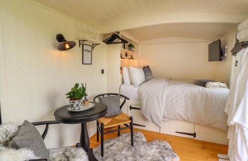 Penrith House | La'al Ling