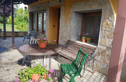 Puebla de Sanabria House | La Artesonada casa con finca (Puebla de Sanabria).